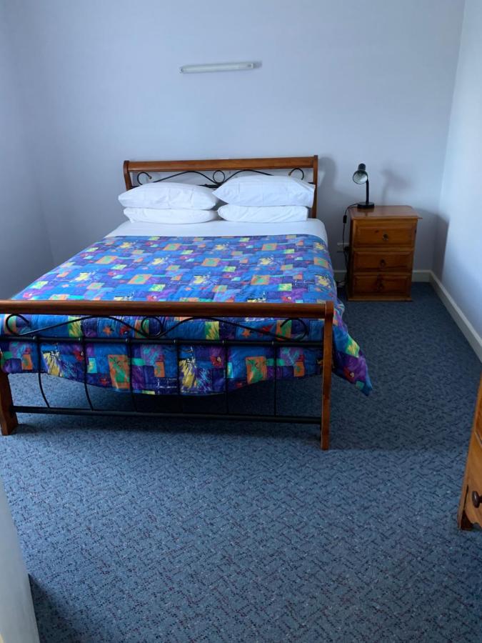 Orford Prosser Holiday Units Esterno foto