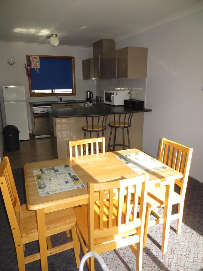 Orford Prosser Holiday Units Esterno foto